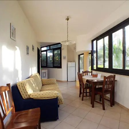 Sunset Bed and breakfast 2*